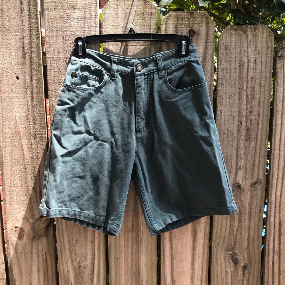Patagonia green high-waisted shorts, fit 2-small 4